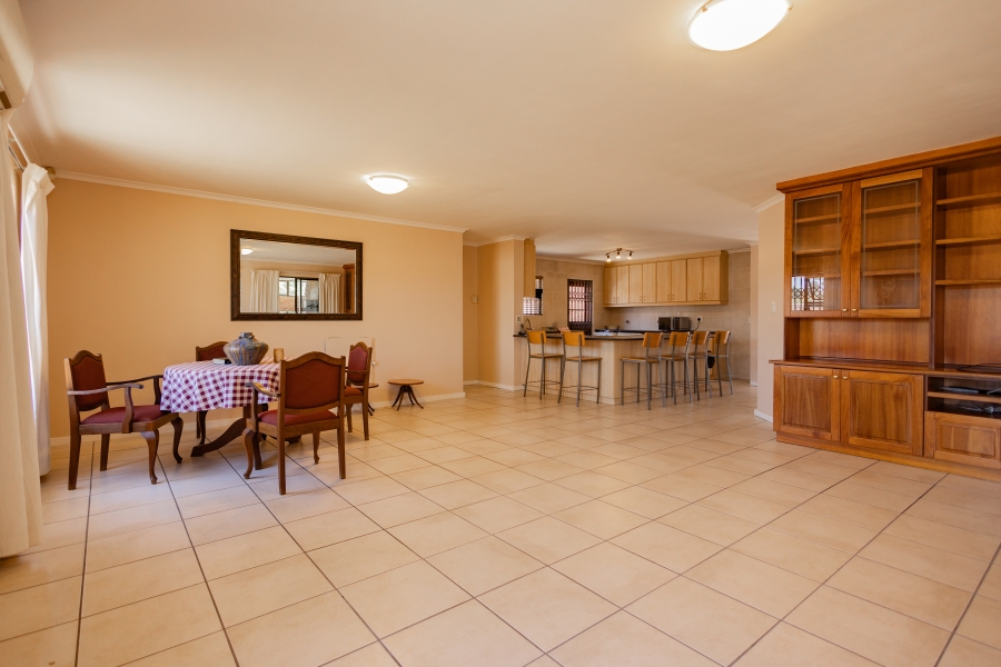 3 Bedroom Property for Sale in Tara Western Cape